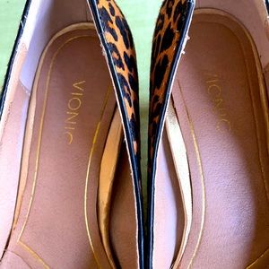 Vionic Josie Leopard Heels Animal Print Pump